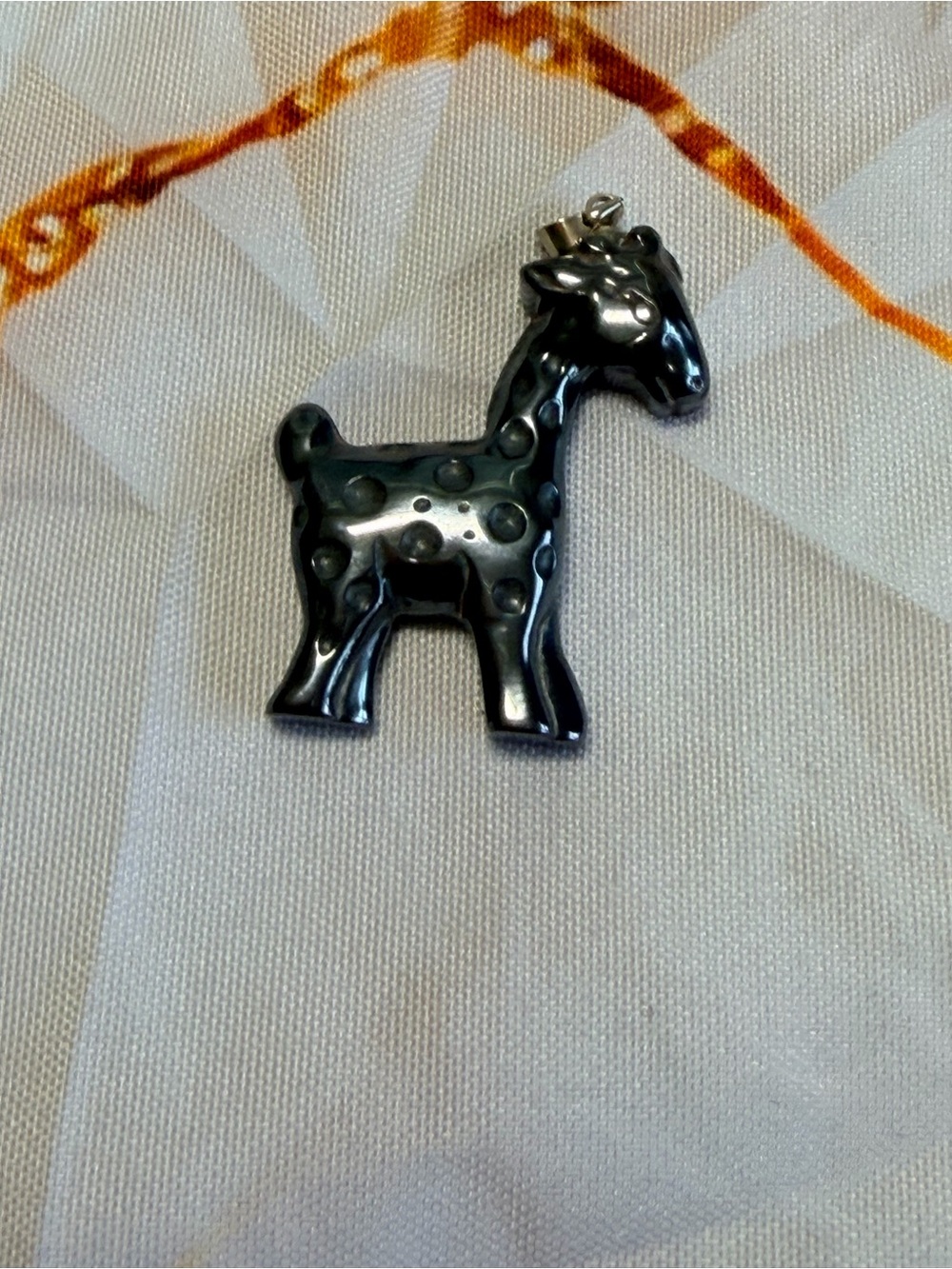 Giraffe Charm - Picture 1 of 5
